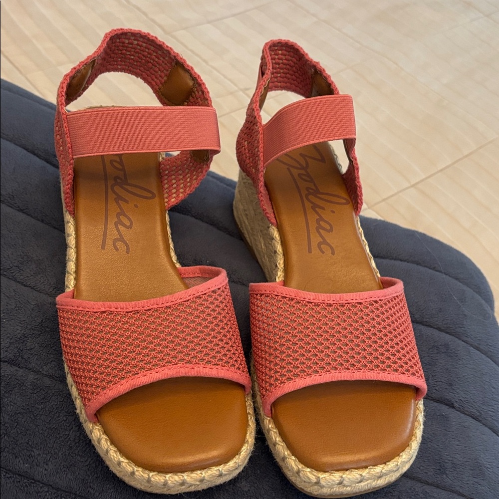 Espadrille wedge sandal